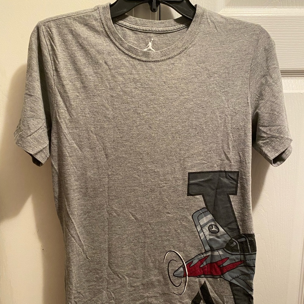 Jordan Collection Flight Graphic and Embroidered Jordan Jumpman Logo T-shirt